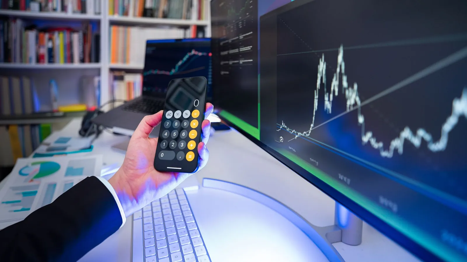 4 Silent Mutual Fund Mistakes That Are Eating Your Returns — illustrative featured image